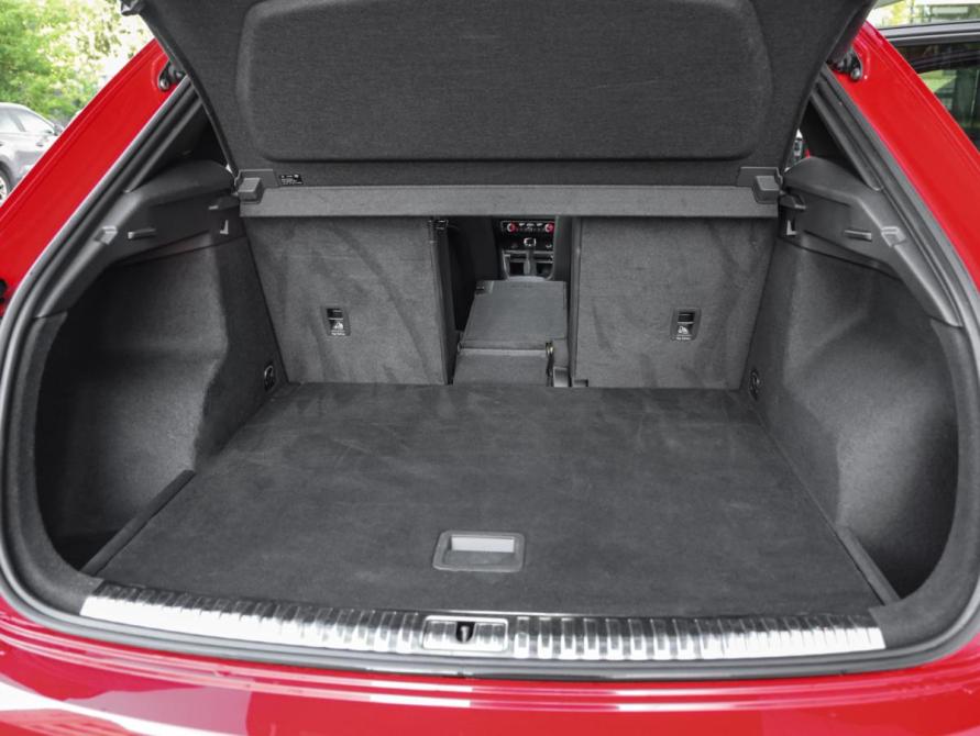 Audi Q3 II (F3) Санкт-Петербург  - изображение 31