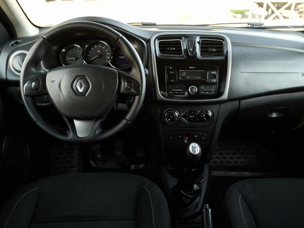 Renault Sandero II с пробегом 2017 года, цена 840 000 рублей, 145889 км, хэтчбек, Автокод Объявления