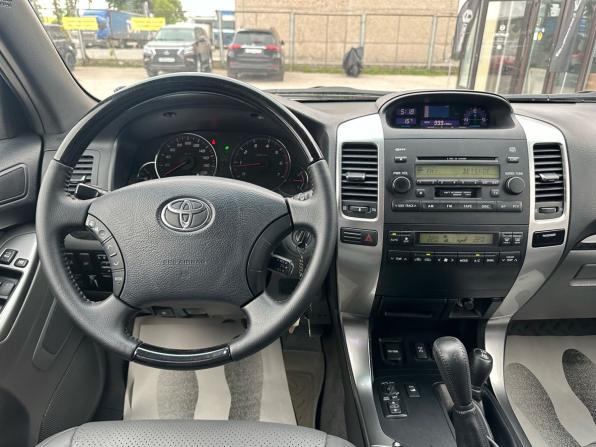 Toyota Land Cruiser Prado 120 Series Рестайлинг с пробегом 2008 года, цена 2 270 000 рублей, 304533 км, внедорожник, Автокод Объявления