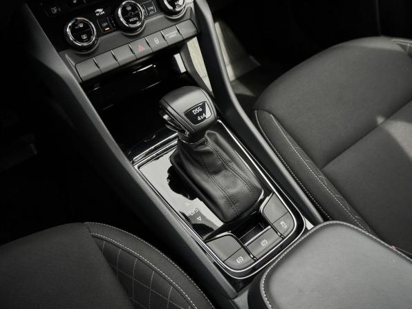 Skoda Karoq I с пробегом 2021 года, цена 2 685 000 рублей, 75170 км, внедорожник, Автокод Объявления