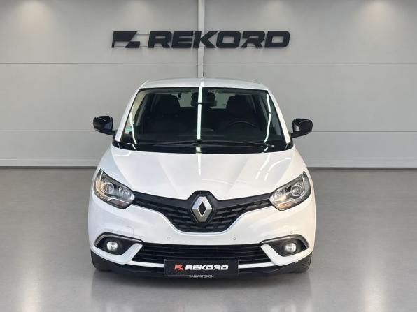 Renault Scenic IV с пробегом 2017 года, цена 1 499 000 рублей, 177000 км, компактвэн, Автокод Объявления