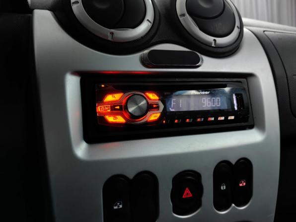 Renault Sandero I с пробегом 2012 года, цена 515 000 рублей, 213145 км, хэтчбек, Автокод Объявления