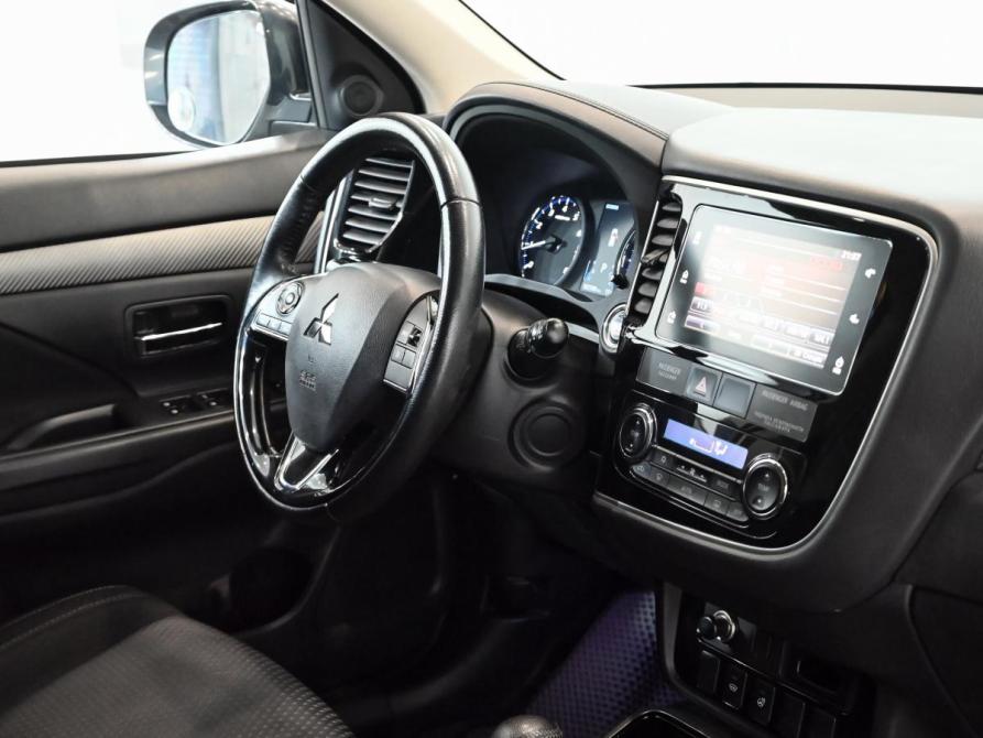 Mitsubishi Outlander III Рестайлинг 3 Екатеринбург  - изображение 19