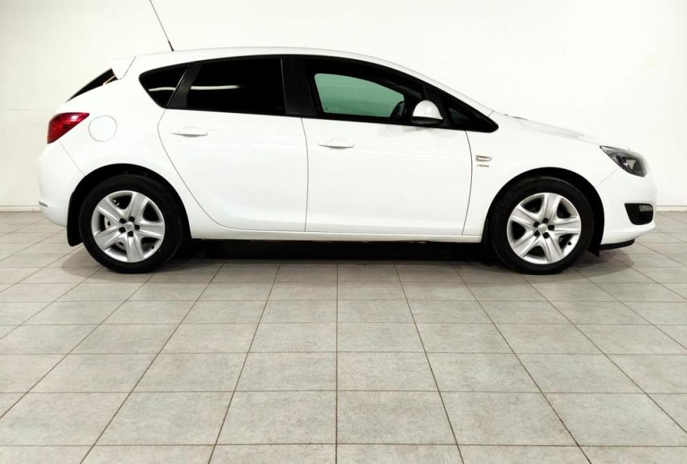 Opel Astra J Рестайлинг Саратов  - изображение 4