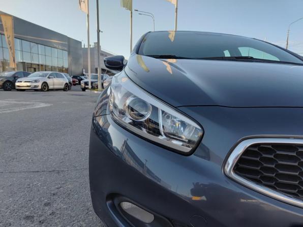 Kia Ceed II с пробегом 2014 года, цена 700 000 рублей, 293097 км, хэтчбек, Автокод Объявления