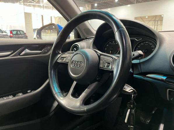 Audi A3 III (8V) Рестайлинг с пробегом 2019 года, цена 1 750 000 рублей, 142144 км, седан, Автокод Объявления