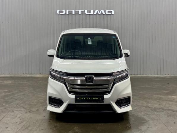 Honda Stepwgn V Рестайлинг с пробегом 2019 года, цена 2 077 000 рублей, 122684 км, минивэн, Автокод Объявления