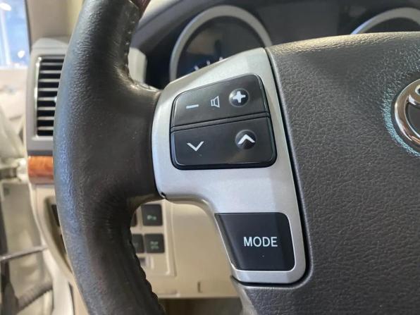 Toyota Land Cruiser 200 Series Рестайлинг 1 с пробегом 2012 года, цена 3 999 000 рублей, 244000 км, внедорожник, Автокод Объявления