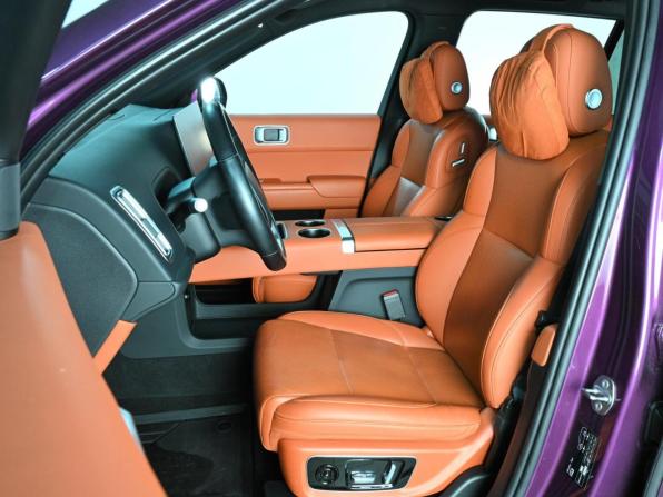 Li Auto (Lixiang) L9 I с пробегом 2023 года, цена 5 649 000 рублей, 71712 км, внедорожник, Автокод Объявления