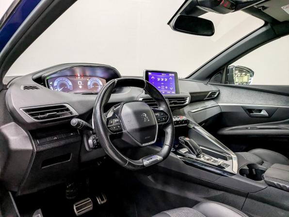 Peugeot 3008 II с пробегом 2018 года, цена 2 100 000 рублей, 50986 км, внедорожник, Автокод Объявления