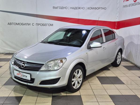 Opel Astra H Рестайлинг с пробегом 2013 года, цена 549 000 рублей, 288000 км, седан, Автокод Объявления