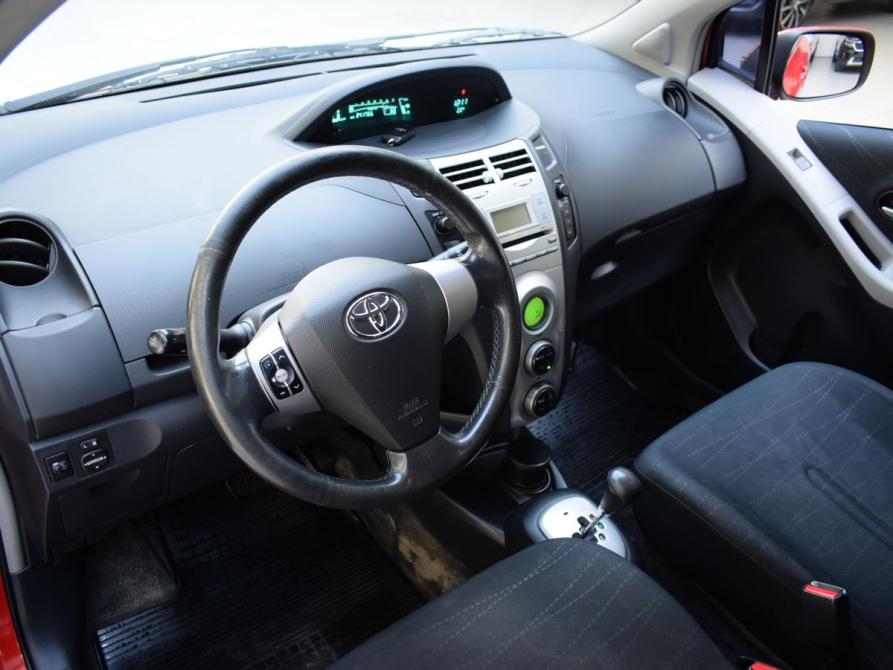 Toyota Yaris II Челябинск  - изображение 10