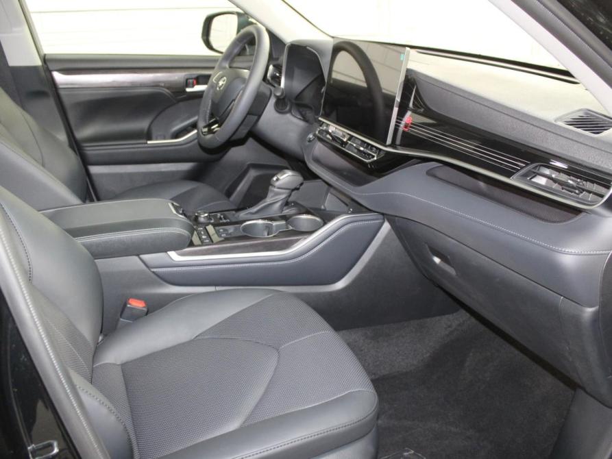 Toyota Highlander IV (XU70) Москва  - изображение 23