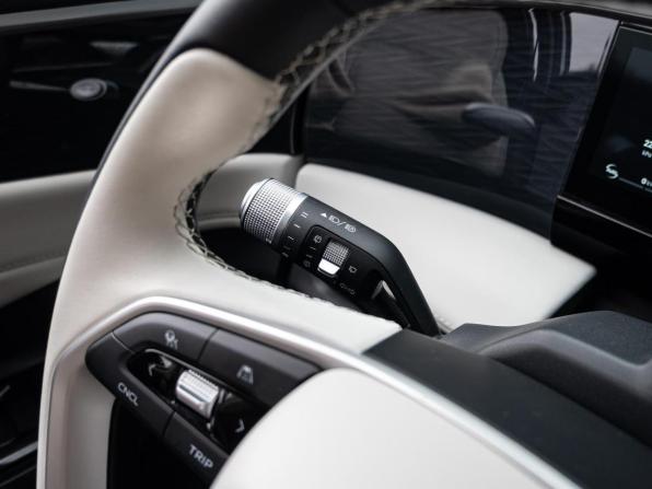 Geely Galaxy L7 с пробегом 2023 года, цена 3 250 000 рублей, 6096 км, внедорожник, Автокод Объявления