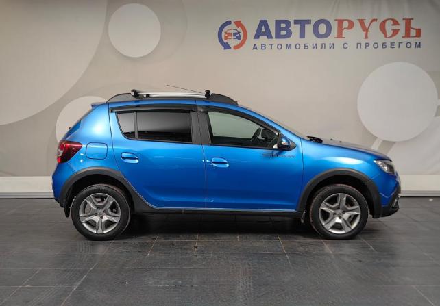 Renault Sandero II Рестайлинг с пробегом 2021 года, цена 1 349 000 рублей, 59025 км, хэтчбек, Автокод Объявления