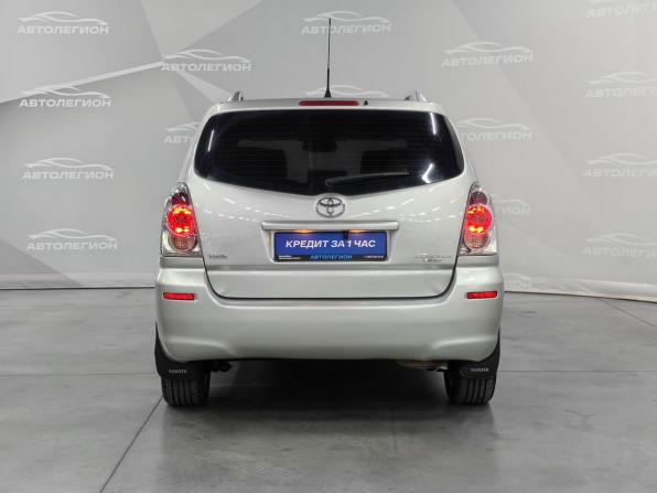 Toyota Corolla Verso I Рестайлинг с пробегом 2006 года, цена 800 000 рублей, 290909 км, компактвэн, Автокод Объявления