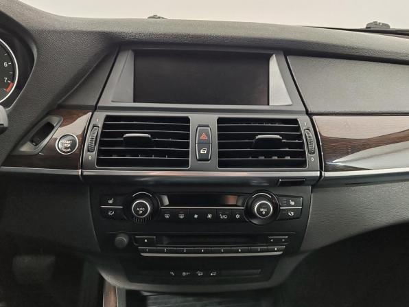 BMW X5 II (E70) Рестайлинг с пробегом 2010 года, цена 1 749 000 рублей, 233951 км, внедорожник, Автокод Объявления