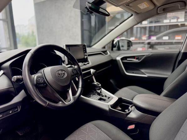 Toyota RAV4 V (XA50) с пробегом 2020 года, цена 2 699 000 рублей, 150840 км, внедорожник, Автокод Объявления