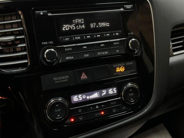 Mitsubishi Outlander III Рестайлинг 2 с пробегом 2015 года, цена 1 550 000 рублей, 202480 км, внедорожник, Автокод Объявления