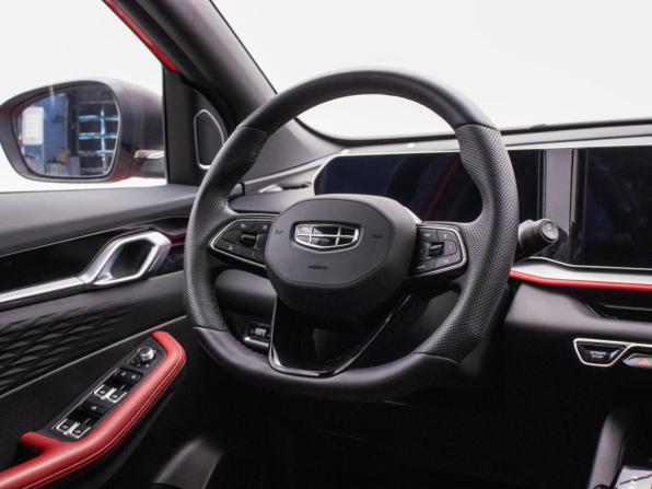Geely Coolray I Рестайлинг с пробегом 2023 года, цена 1 940 000 рублей, 17906 км, внедорожник, Автокод Объявления