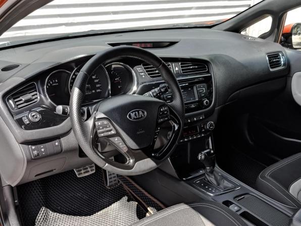Kia Ceed II с пробегом 2013 года, цена 1 200 000 рублей, 151815 км, хэтчбек, Автокод Объявления