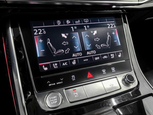 Audi Q8 I (4M) с пробегом 2019 года, цена 5 400 000 рублей, 101000 км, внедорожник, Автокод Объявления