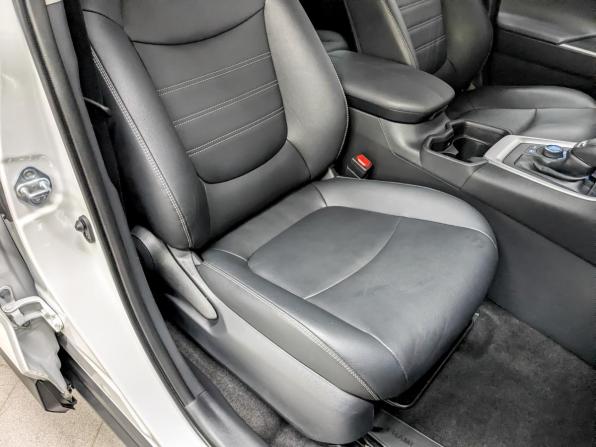 Toyota RAV4 V (XA50) с пробегом 2022 года, цена 3 890 000 рублей, 39291 км, внедорожник, Автокод Объявления