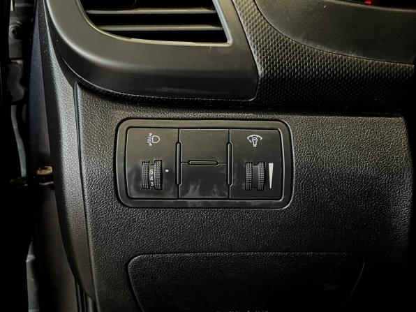 Hyundai Solaris I с пробегом 2014 года, цена 715 000 рублей, 200628 км, хэтчбек, Автокод Объявления