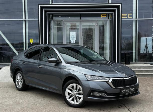 Skoda Octavia IV (A8) с пробегом 2021 года, цена 2 160 000 рублей, 126689 км, лифтбек, Автокод Объявления