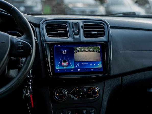 Renault Sandero II с пробегом 2015 года, цена 817 000 рублей, 145479 км, хэтчбек, Автокод Объявления