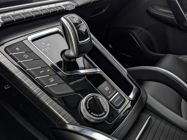 Geely Atlas Pro с пробегом 2023 года, цена 2 200 000 рублей, 19673 км, внедорожник, Автокод Объявления