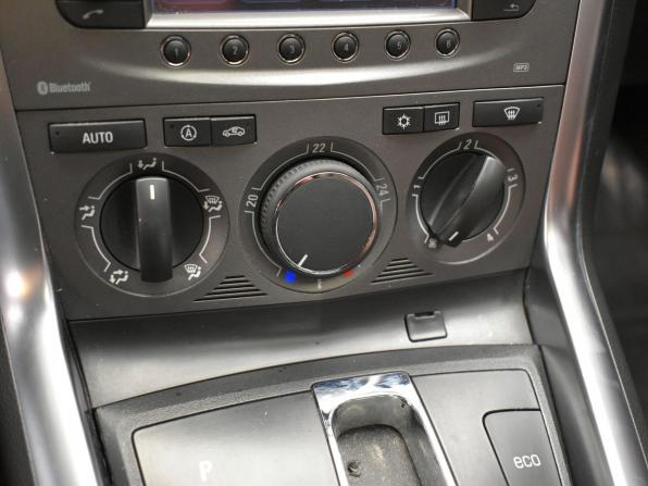 Opel Antara I Рестайлинг с пробегом 2012 года, цена 1 237 000 рублей, 100732 км, внедорожник, Автокод Объявления