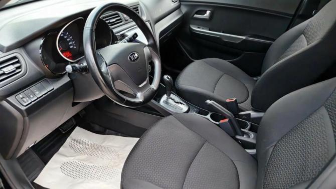 Kia Rio III Рестайлинг с пробегом 2015 года, цена 1 149 900 рублей, 61505 км, седан, Автокод Объявления