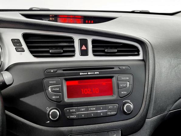 Kia Ceed II с пробегом 2015 года, цена 1 220 000 рублей, 110555 км, хэтчбек, Автокод Объявления