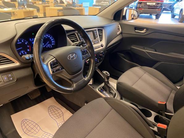 Hyundai Solaris II с пробегом 2019 года, цена 1 279 000 рублей, 121000 км, седан, Автокод Объявления