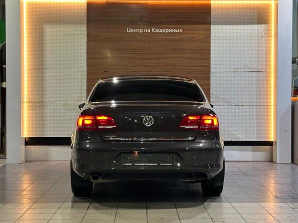 Volkswagen Passat B7 с пробегом 2011 года, цена 899 999 рублей, 223180 км, седан, Автокод Объявления