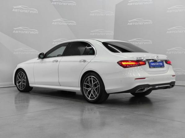 Mercedes-Benz E-Класс V (W213 S213 C238) Рестайлинг с пробегом 2021 года, цена 4 220 000 рублей, 165392 км, седан, Автокод Объявления