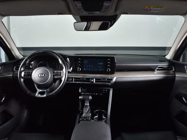 Kia K5 III с пробегом 2021 года, цена 2 075 997 рублей, 60102 км, седан, Автокод Объявления