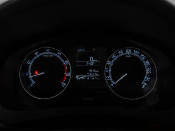 Skoda Rapid I Рестайлинг с пробегом 2018 года, цена 1 330 000 рублей, 97870 км, лифтбек, Автокод Объявления