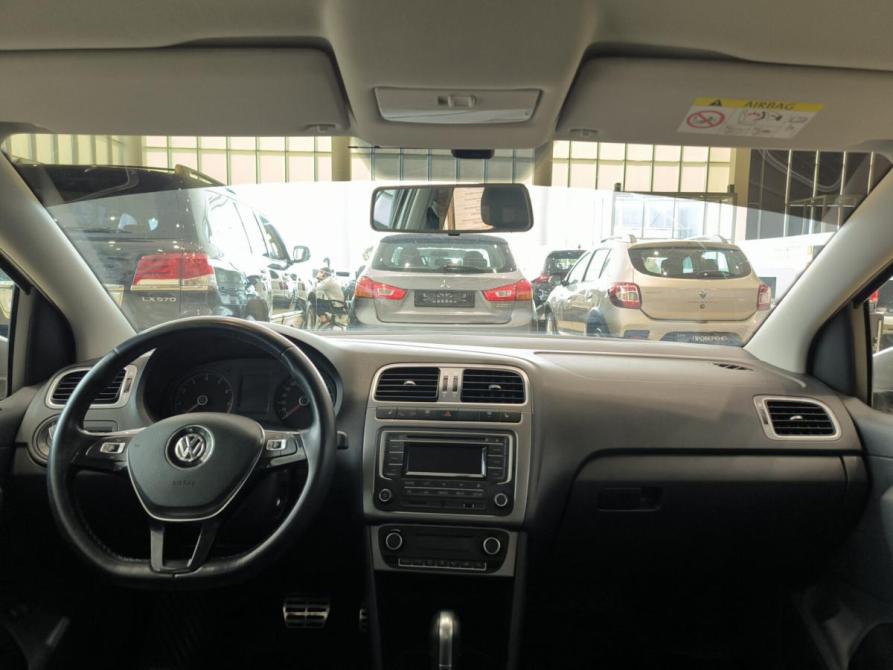 Volkswagen Polo V Рестайлинг Казань  - изображение 17