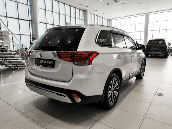 Mitsubishi Outlander III Рестайлинг 3 с пробегом 2020 года, цена 1 995 000 рублей, 118635 км, внедорожник, Автокод Объявления