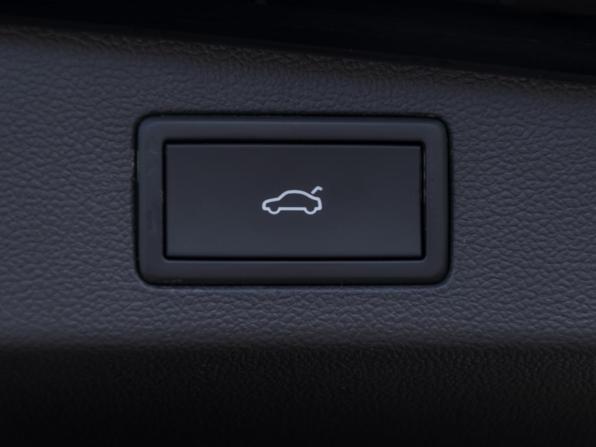 Volkswagen Tiguan III (China Market) с пробегом 2025 года, цена 4 678 000 рублей, 6961 км, внедорожник, Автокод Объявления