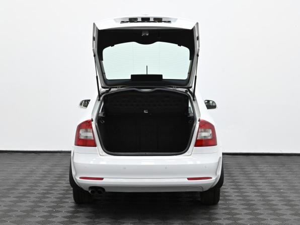 Skoda Octavia II (A5) Рестайлинг с пробегом 2012 года, цена 849 000 рублей, 111000 км, лифтбек, Автокод Объявления
