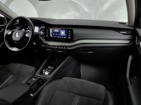 Skoda Octavia IV (A8) с пробегом 2020 года, цена 2 429 000 рублей, 56000 км, лифтбек, Автокод Объявления