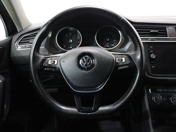 Volkswagen Tiguan II с пробегом 2019 года, цена 2 219 000 рублей, 121460 км, внедорожник, Автокод Объявления