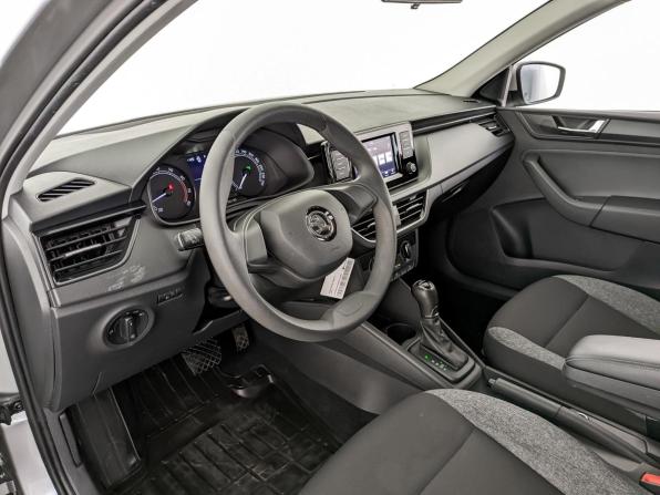 Skoda Rapid II с пробегом 2021 года, цена 1 465 000 рублей, 85052 км, лифтбек, Автокод Объявления