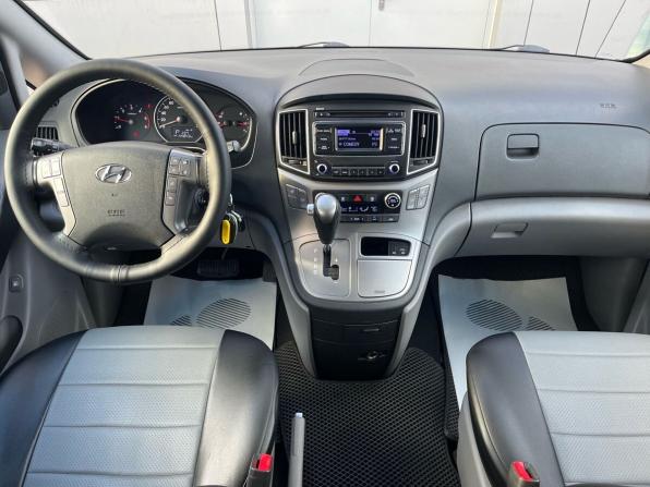 Hyundai H-1 II Рестайлинг 2 с пробегом 2018 года, цена 2 549 000 рублей, 144807 км, минивэн, Автокод Объявления