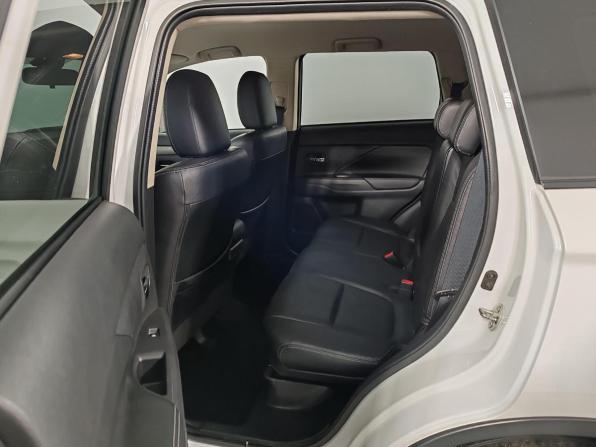 Mitsubishi Outlander III Рестайлинг 2 с пробегом 2015 года, цена 1 755 000 рублей, 77202 км, внедорожник, Автокод Объявления
