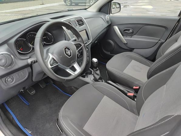 Renault Logan II Рестайлинг с пробегом 2021 года, цена 1 300 000 рублей, 46052 км, седан, Автокод Объявления