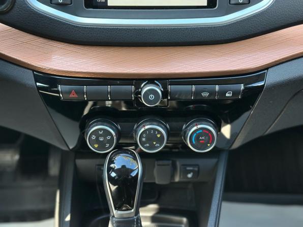 Lada (ВАЗ) Vesta I Рестайлинг (NG) с пробегом 2024 года, цена 1 599 000 рублей, 11980 км, универсал, Автокод Объявления